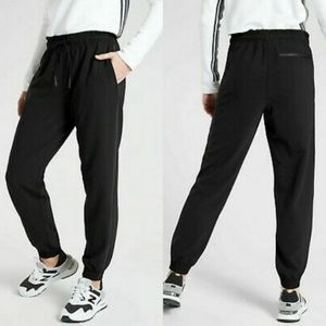Athleta Metropolis Jogger 10 Tall 10T Black Pants